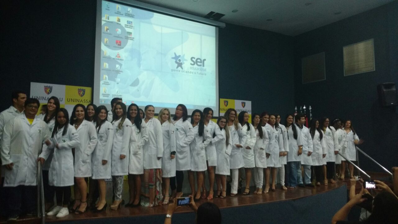 Alunos De Estética E Cosmético Participam De Cerimônia Do Jaleco Blog Dos Cursos Uninassau