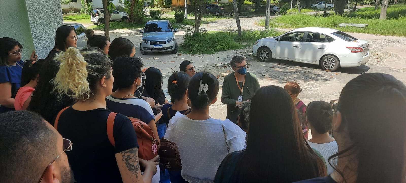 Estudantes realizam visita técnica ao Hospital Professor Frota Pinto